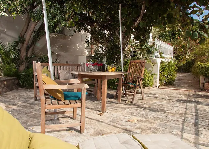 Secret Garden By Irundo