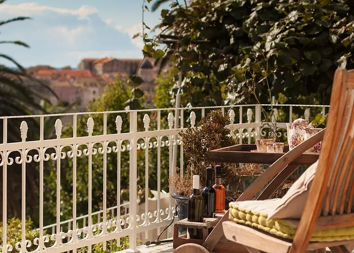 Secret Garden By Irundo