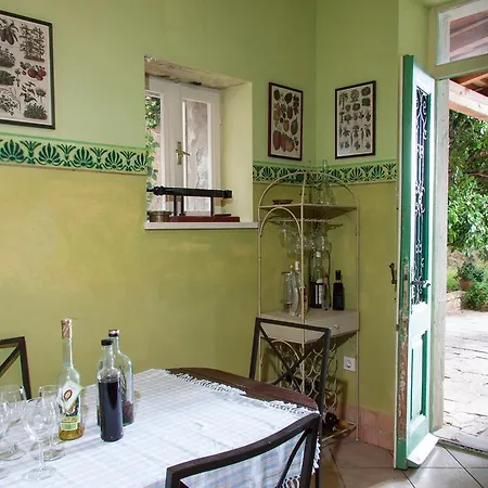 Apartman Secret Garden By Irundo *